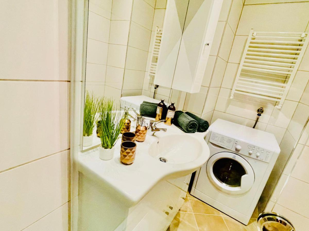 Colorful & Quiet In Beautiful Viennese Building Apartamento Viena